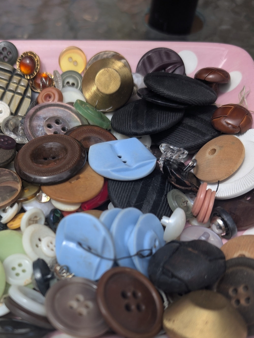 Vintage Assorted Buttons - Lot Of Old Buttons Sewing Collecting Craft - Picture 6 of 12
